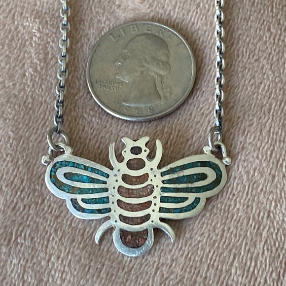 Vintage Southwestern sterling silver bee necklace - Picture 3 of 6